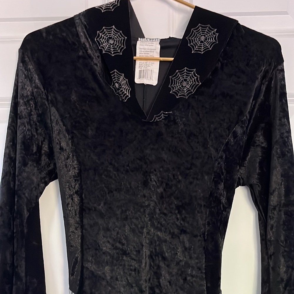 🕷️ WITCH CLOAK/COSTUME 💀 WOMEN’S MEDIUM 👻🎃VELVETY - Picture 15 of 15